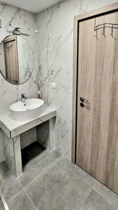 Ivanna Apartment Неа-Муданья Экстерьер фото